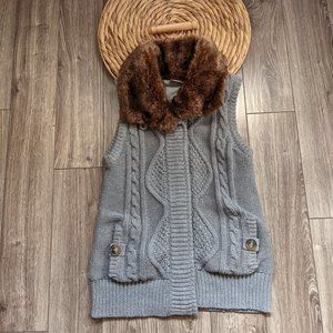 NWT (EU M) - PIMKIE Sweater Vest w/ Faux Fur Collar